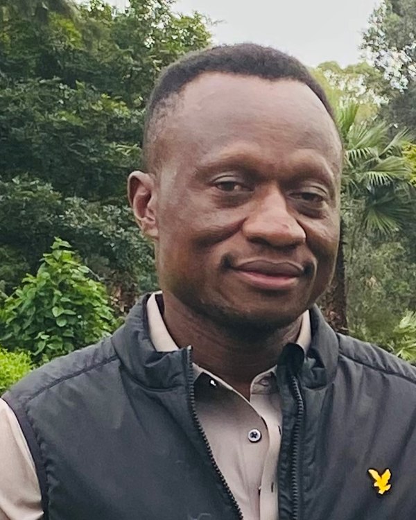 Dr Allen Mutono